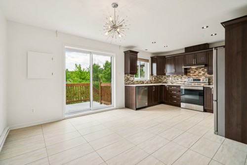 Salle à manger - 6335 Rue De Lancaster, Brossard, QC - Indoor Photo Showing Kitchen
