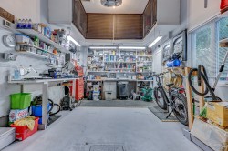 Garage - 