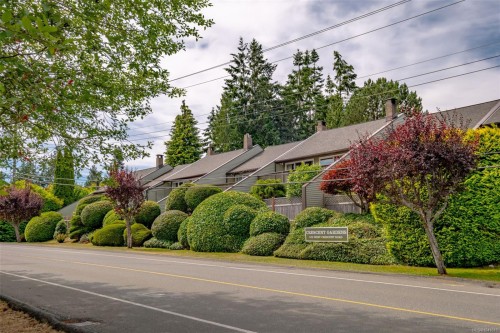 #7-570 Crescent Rd West, Qualicum Beach, BC 