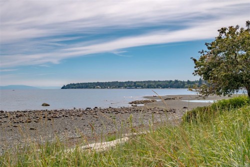 #7-570 Crescent Rd West, Qualicum Beach, BC 