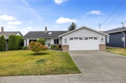 574 Hirst Ave Parksville, BC V9P 1H8