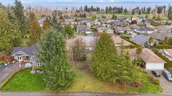 881 Fairways Dr Qualicum Beach, BC V9K 2J1