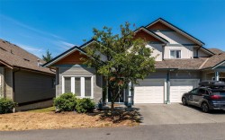 #7-6078 Truesdale St Duncan, BC V9L 0B4