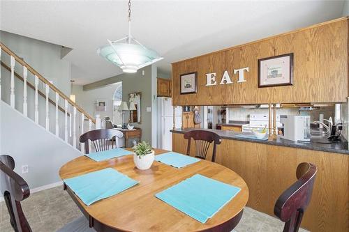 6 Parkwater Cr, Winnipeg, MB - Indoor Photo Showing Dining Room