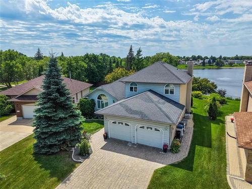 6 Parkwater Cr, Winnipeg, MB - Outdoor With Body Of Water With View