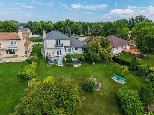 6 Parkwater Cr, Winnipeg, MB - Outdoor