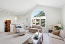 6 Parkwater Cr, Winnipeg, MB  - Indoor Photo Showing Living Room 