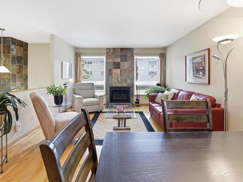 192 Pulberry St, Winnipeg, MB - Indoor Photo Showing Living Room With Fireplace
