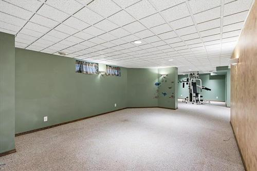520 Christie Rd, Winnipeg, MB - Indoor