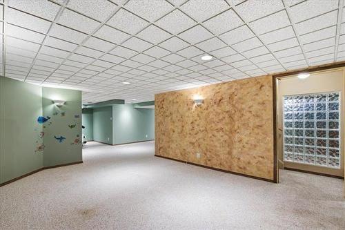 520 Christie Rd, Winnipeg, MB - Indoor Photo Showing Other Room