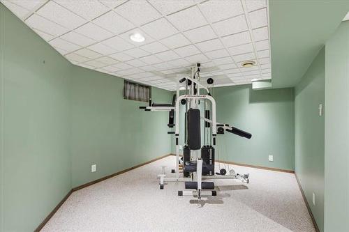 520 Christie Rd, Winnipeg, MB - Indoor Photo Showing Gym Room