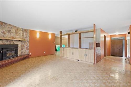 520 Christie Rd, Winnipeg, MB - Indoor With Fireplace