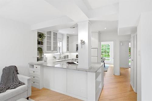 476 Ash St, Winnipeg, MB - Indoor Photo Showing Kitchen