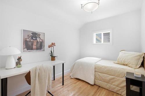 476 Ash St, Winnipeg, MB - Indoor Photo Showing Bedroom