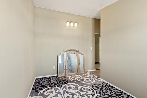 102 2 Avenue, Winfield, AB 