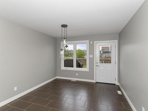 461 Longbow Street, Thunder Bay, ON - Indoor Photo Showing Other Room