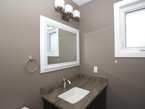 461 Longbow Street, Thunder Bay, ON - Indoor Photo Showing Bathroom