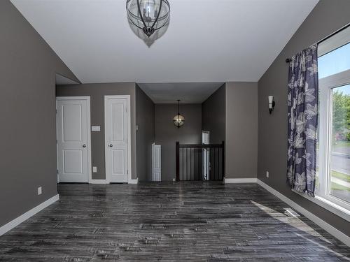 461 Longbow Street, Thunder Bay, ON - Indoor Photo Showing Other Room