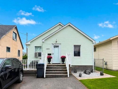 149 Prospect Avenue  Thunder Bay, ON P7A 5L5