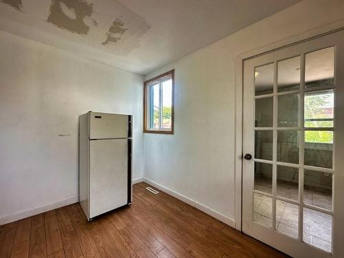 241 Syndicate Ave N, Thunder Bay, ON - Indoor Photo Showing Other Room