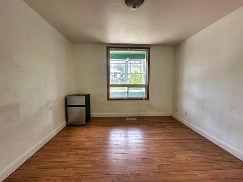 241 Syndicate Ave N, Thunder Bay, ON - Indoor Photo Showing Other Room