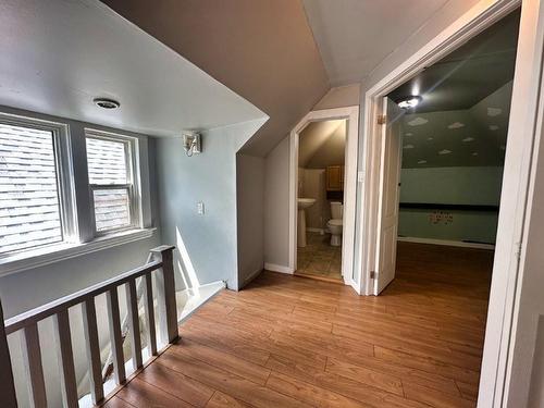 241 Syndicate Ave N, Thunder Bay, ON - Indoor Photo Showing Other Room