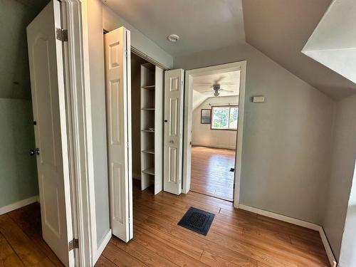 241 Syndicate Ave N, Thunder Bay, ON - Indoor Photo Showing Other Room