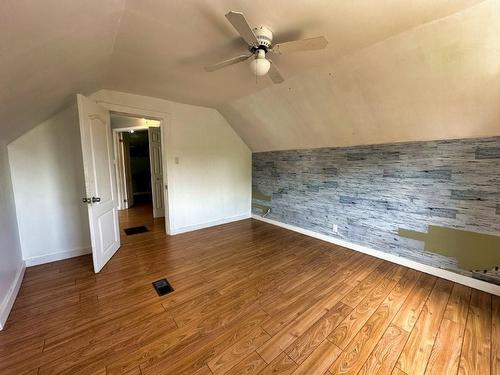 241 Syndicate Ave N, Thunder Bay, ON - Indoor Photo Showing Other Room