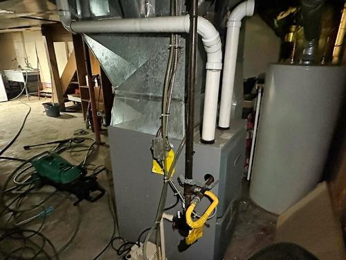241 Syndicate Ave N, Thunder Bay, ON - Indoor Photo Showing Basement