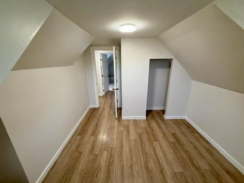 320 First Avenue, Thunder Bay, ON - Indoor Photo Showing Other Room