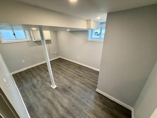 320 First Avenue, Thunder Bay, ON - Indoor Photo Showing Other Room