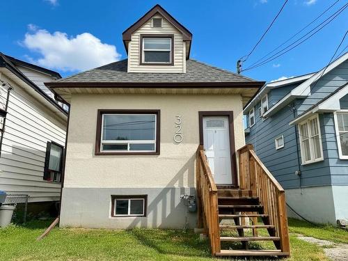 320 FIRST Avenue  Thunder Bay, ON P7B 2M8