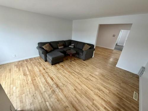 320 First Avenue, Thunder Bay, ON - Indoor