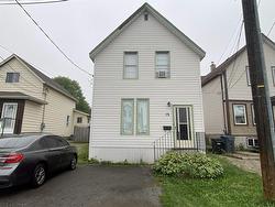 12 Machar Avenue Thunder Bay, ON P7B 2Y3