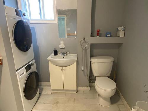 12 Machar Avenue, Thunder Bay, ON - Indoor Photo Showing Laundry Room