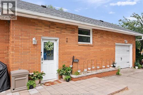 636 Cabana, Windsor, ON - Outdoor With Exterior