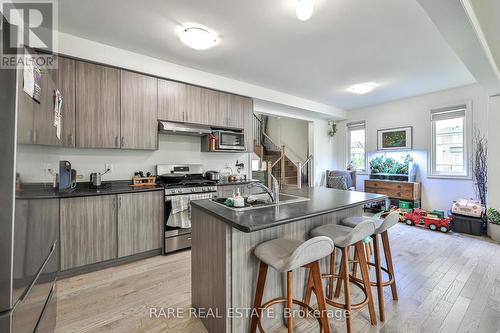 274 Skinner Road, Hamilton, ON - Indoor Photo Showing Kitchen With Double Sink
