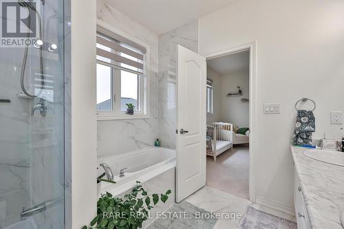 274 Skinner Road, Hamilton, ON - Indoor Photo Showing Bathroom