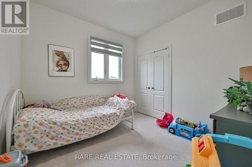 274 Skinner Road, Hamilton, ON - Indoor Photo Showing Bedroom
