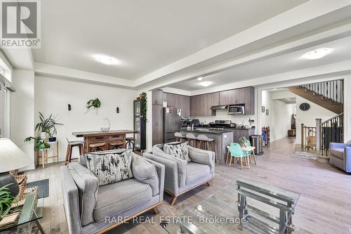 274 Skinner Road, Hamilton, ON - Indoor Photo Showing Living Room