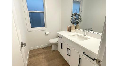 206 Echo Ridge, Kelowna, BC - Indoor Photo Showing Bathroom