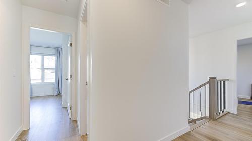 206 Echo Ridge, Kelowna, BC - Indoor Photo Showing Other Room