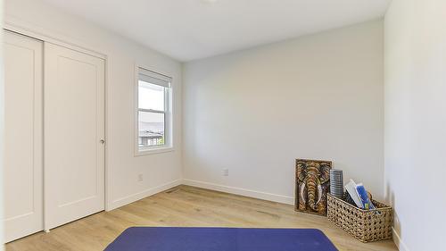 206 Echo Ridge, Kelowna, BC - Indoor Photo Showing Other Room