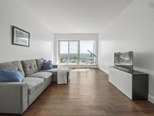 Ph6 5572 North Ridge Road, Halifax, NS - Indoor Photo Showing Living Room