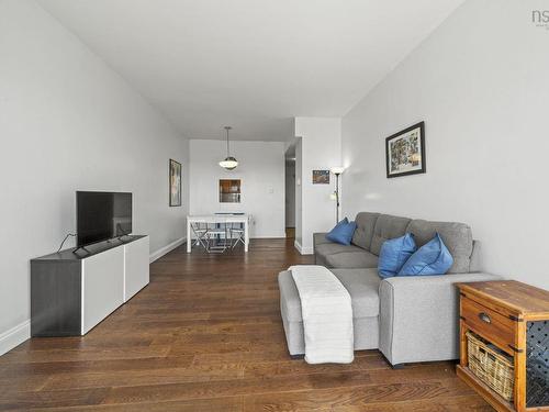Ph6 5572 North Ridge Road, Halifax, NS - Indoor Photo Showing Living Room