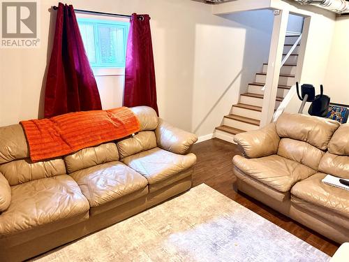 2 Matthews Place, Springdale, NL - Indoor Photo Showing Living Room