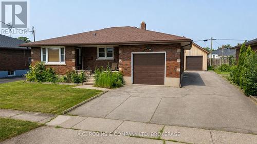 140 CLASSIC AVENUE  Welland (Lincoln/Crowland), ON L3B 1P7