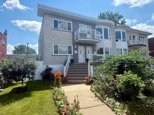 Façade - 920 Rue Emerson, Laval (Chomedey), QC - Outdoor