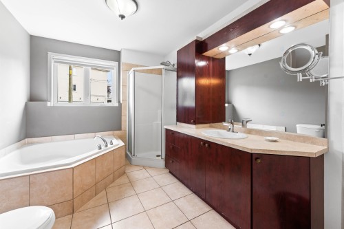 Bathroom - 2-4771 Boul. Cleroux, Laval (Chomedey), QC - Indoor Photo Showing Bathroom