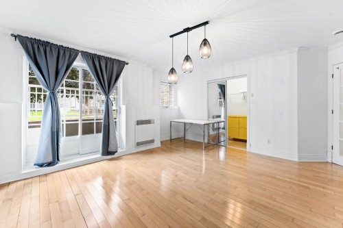 Master Bedroom - 2-4771 Boul. Cleroux, Laval (Chomedey), QC - Indoor Photo Showing Other Room